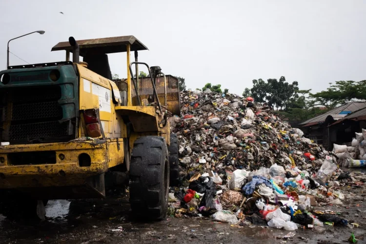 Pengelolaan Sampah Kota Bandung Baru Capai 400 Ton per Hari