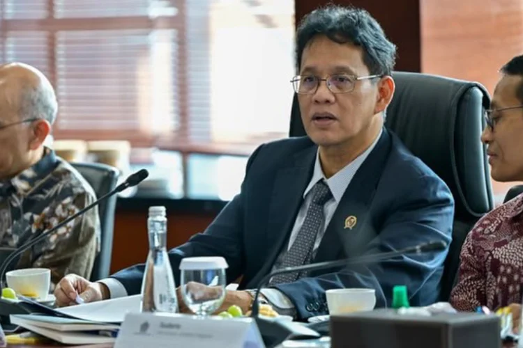 Pastikan Dirinya dalam Keadaan Sehat, Purbaya: Aman Pinggang Sudah Normal