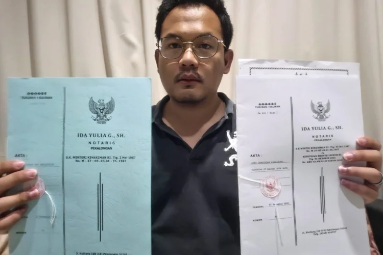 Harta Dirampas, Keluarga Bintang Justru Dipidanakan