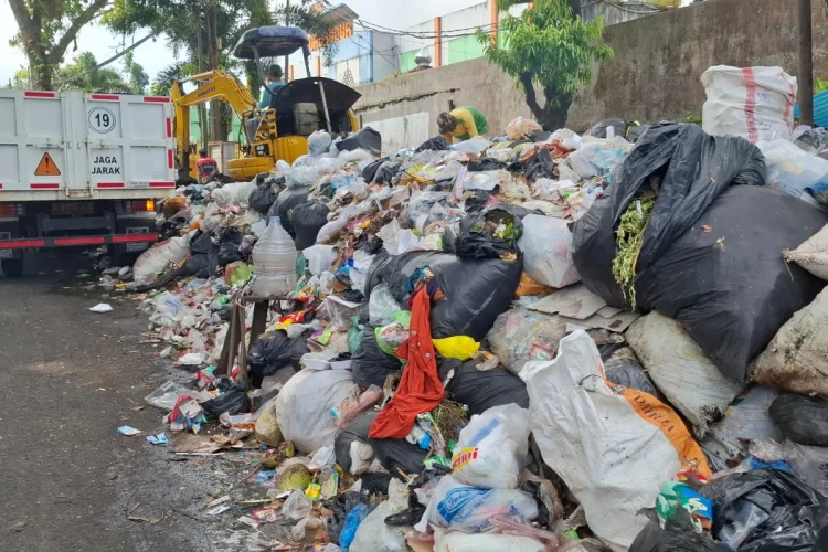 Relawan Mogok, Sampah Menumpuk di TPS, DLH Tasikmalaya: Pengangkutan Normal Bertahap