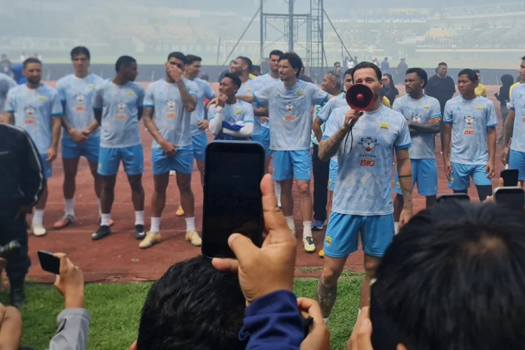 Digeruduk Bobotoh, Marc Klok: Keren