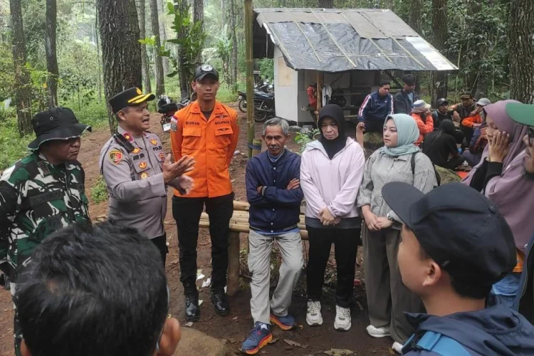Mahasiswa Pendaki Asal Bandung Tersesat di Gunung Puntang, Tim SAR Lakukan Pencarian