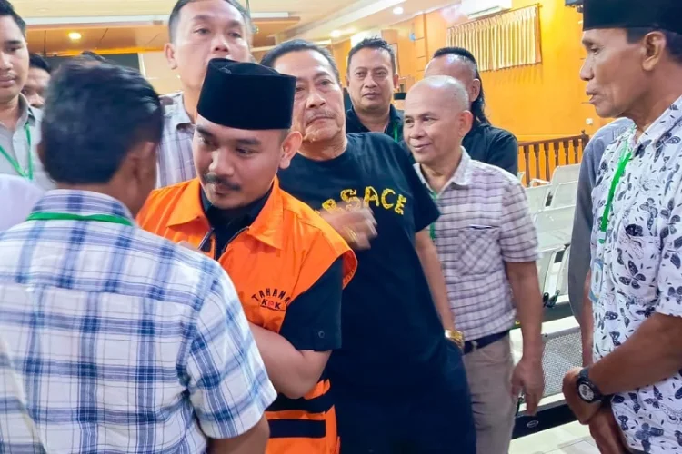 Sidang Korupsi Ade Kuswara Kunang: Saksi Bongkar Adanya Pengaturan Proyek