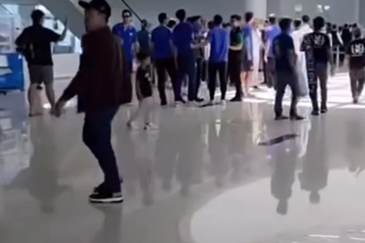Kronologi Kericuhan Pemain Persib di Bandara: Dipicu Provokasi Oknum Suporter