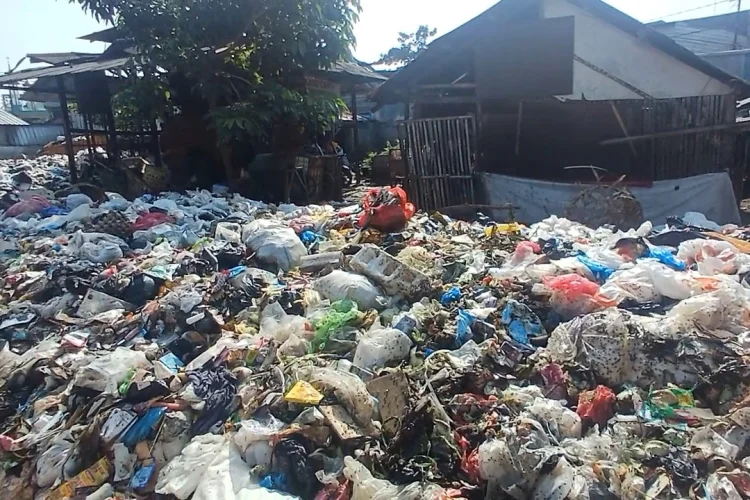 Muhammad Farhan Sebut Kota Bandung Akan Tampung 3.600 Ton Sampah dalam Dua Hari
