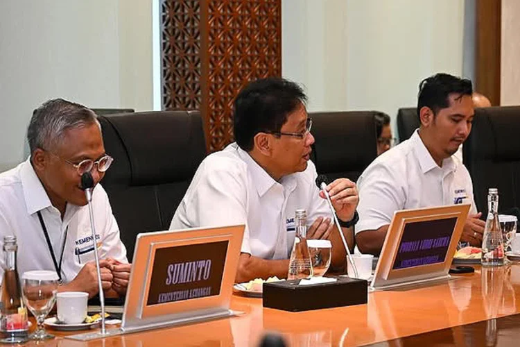 Dolar Naik Harga Saham Turun, Purbaya Tegaskan Fondasi Ekonomi Masih Kuat