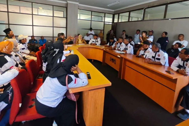 Forum RTRW KBB Geruduk Kantor Pemkab Bandung Barat, Desak Pencairan Insentif