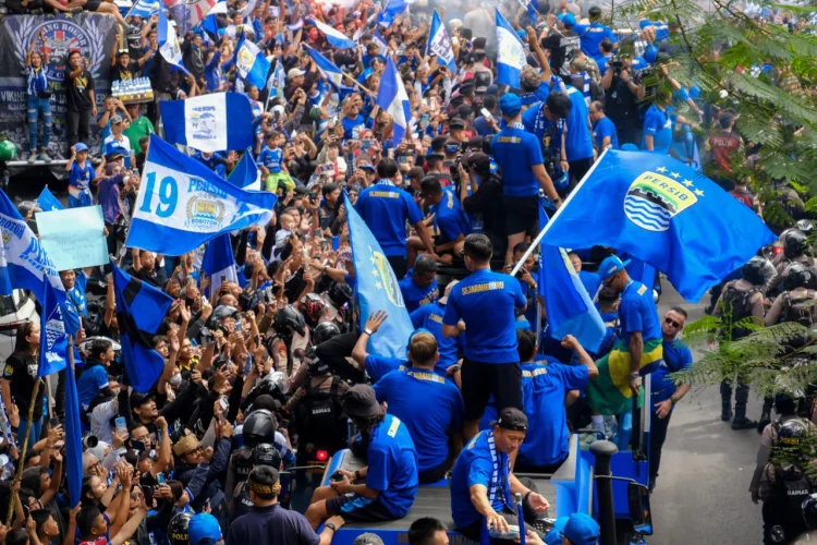 Euforia Juara Persib Tak Boleh Kebablasan, Dedi Mulyadi Wanti-wanti Bobotoh