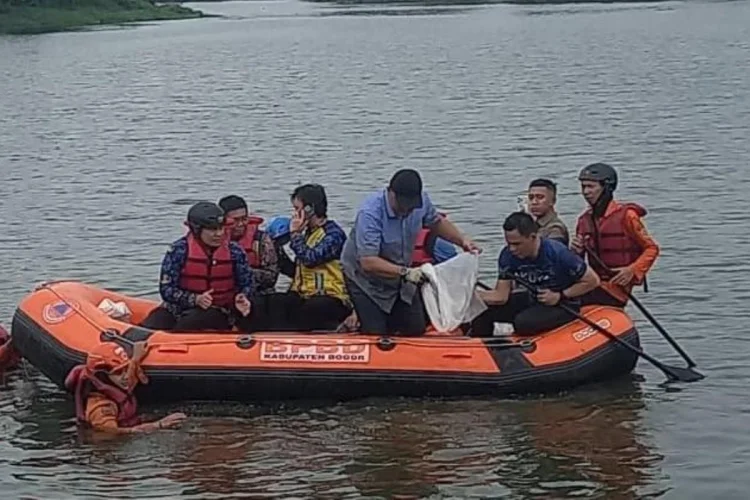 Lindungi Ekosistem Ikan Lokal, Pemkab Bogor Tangkap Ikan Sapu-sapu di Situ Citatah