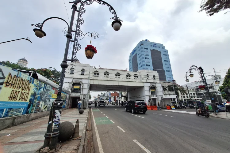 JPO Asia Afrika Jadi Lokasi Angkat Trofi Persib Bandung, Kapasitas Maksimal 60 Orang