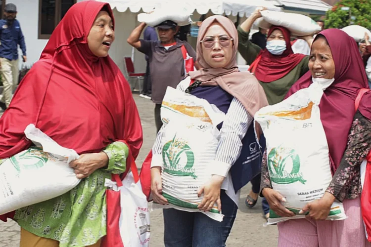 Jamin Tepat Sasaran, Penerima Bansos di Kabupaten Bogor Dilabeli 
