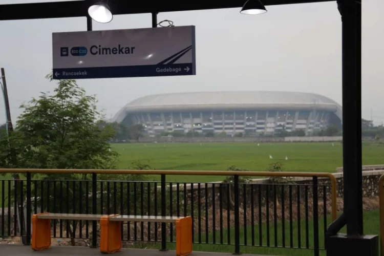 Persib Main di GBLA, Daop 2 Bandung Imbau Calon Penumpang KA Datang Awal ke Stasiun
