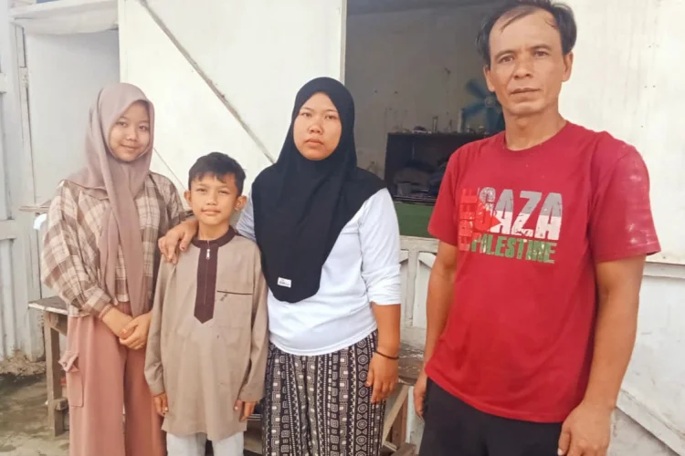 Dinsos KBB Pulangkan Warga Korban Penipuan Kerja di Kebun Sawit Papua