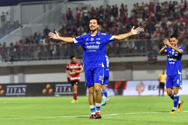 Thom Haye Sindir Balik Pelatih Borneo FC Soal Persib Juara Karena Aturan H2H