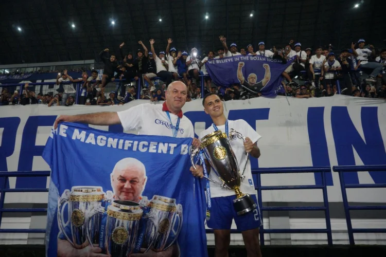 Usai Bawa Persib Hattrick Juara Liga 1, Ini Ungkapan Bojan Hodak