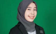 Saat Menyantap Makanan Terhambat Ritualitas Kamera