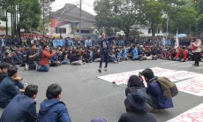 Ribuan Mahasiswa Geruduk DPRD Jabar, Sampaikan 5 Tuntutan Kritik Program Prabowo