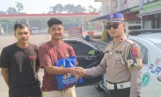 Ditlantas Polda Jabar Gelar Baksos untuk Pengamen dan Pengemudi Angkutan Barang