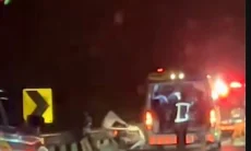 Kecelakaan Maut Travel di Tol Cipularang KM 98: Dua Orang Terjepit