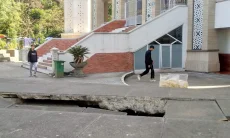Masjid Al Fathu Soreang Dikeluhkan Kumuh, Sampah Berserakan, Ornamen Batu Alam Rusak