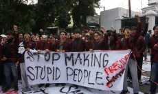 FOTO: BEM SI Jabar Gelar Aksi, Tuntut Evaluasi Total Pemerintahan Prabowo-Gibran