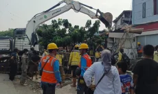Satpol PP Tertibkan Kios Liar di Pasirkoja Kota Bandung, Kembalikan Fungsi Trotoar