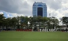 Taman Alun-Alun Bandung Belum Dibuka Penuh, Wali Kota Ungkap Masalah Proyek Renovasi