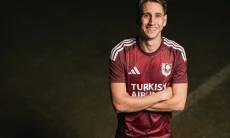 Persib Kepincut Winger Timnas Bosnia Luka Menalo