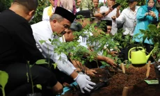 Ratusan Kelompok Warga Jakarta Bergerak Menanam Pangan Bersama