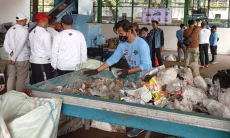 DLH Kota Bogor Mulai Kelola Sampah Anorganik dan Organik di Halaman Kantor