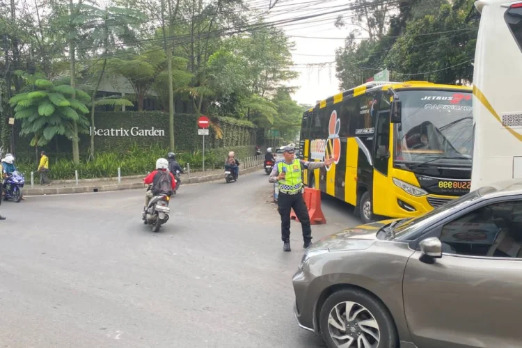 Libur Panjang, Volume Kendaraan ke Objek Wisata Lembang Meningkat