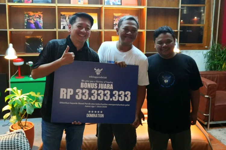 Hattrick Juara, Viking Berikan Bonus Rp33 Juta Untuk Persib