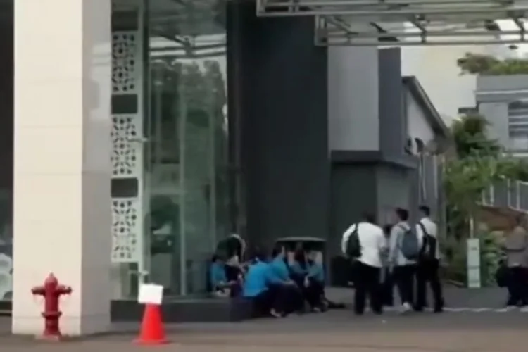 Usai Dadan Dicopot Sebagai Ketua, Kejagung Geledah Kantor BGN