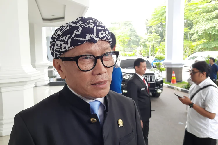 Buky Wibawa Beberkan Rencana Pemprov Jabar Bantu Urai Sampah Kota Bandung