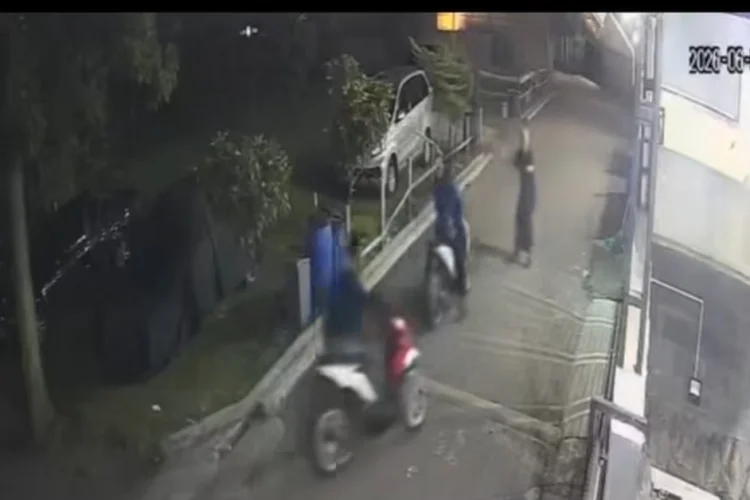 Kepergok Saudara Korban Pulang dari Masjid, Maling Motor di Bandung Gagal Beraksi