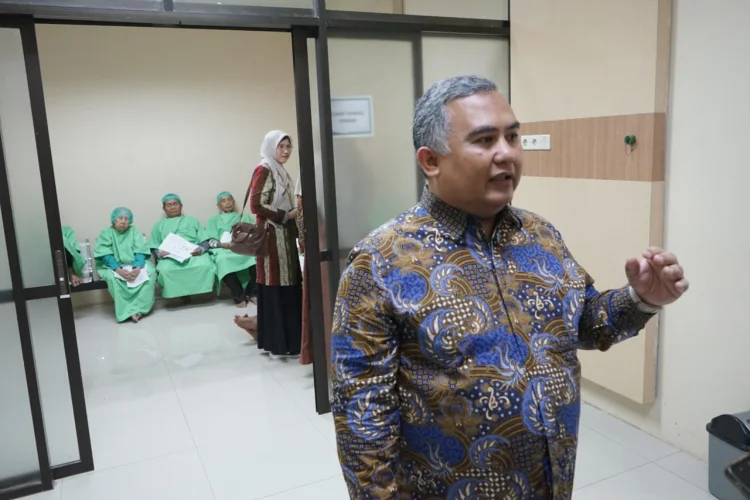 Konsisten Gelar Operasi Katarak Gratis, Pupuk Kujang Ingin Turunkan Angka Kebutaan