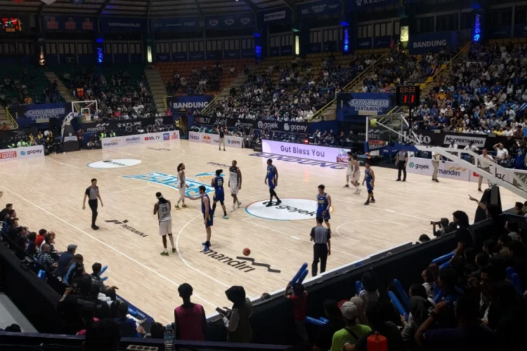 Semifinal IBL 2026, Satria Muda Bandung Kalah 93-99 Lawan Bogor Hornbills