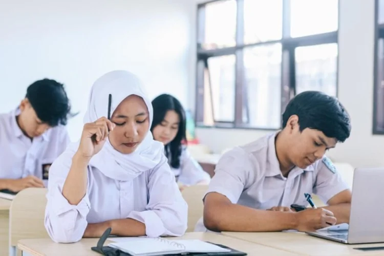 Zaini Shofari Soroti 'Gebrakan' Pemprov Jabar di SPMB 2026 yang Tanpa Komunikasi