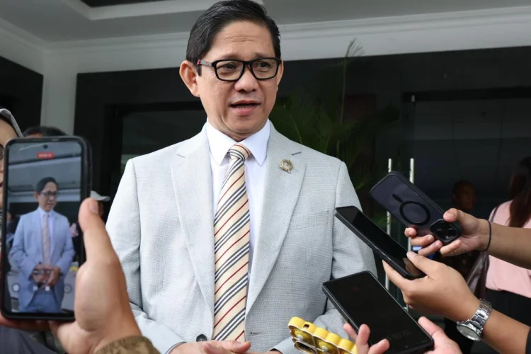 Soroti SPMB Sekolah Maung, Iswara: Perkuat Sosialisasi, Pastikan Daya Tampung Aman