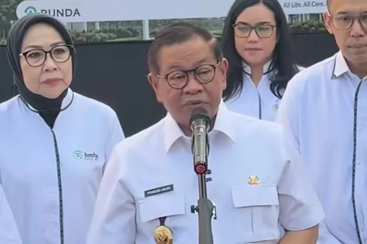 Pramono Prediksi Jumlah Pengguna Transportasi Umum Naik Usai BBM Naik