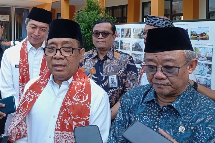 Pratikno Apresiasi Revitalisasi SDN Cimahpar 5 Kota Bogor Gunakan Skema Swakelola