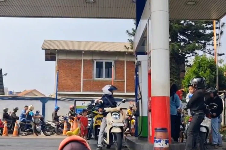 Imbas Kenaikan Harga Pertamax, Pengendara di Cimahi Mulai Beralih ke Pertalite