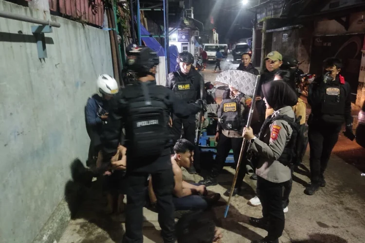 Polisi Gagalkan Dugaan Tawuran di Babakan Ciparay