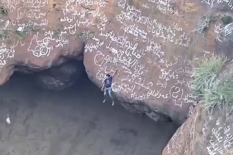 Kronologi 'Spider-Man Yaman' Tewas Jatuh ke Kawah Gunung Berapi, Videonya Viral