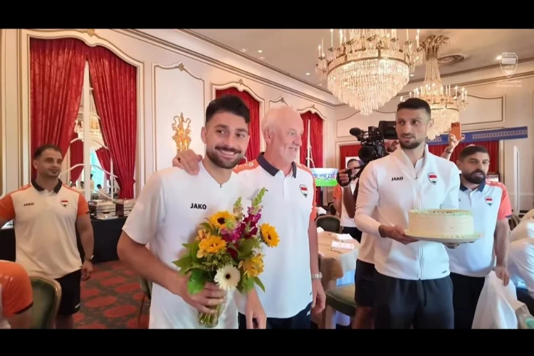 Timnas Irak Rayakan Kelahiran Putra Pertama Frans Putros