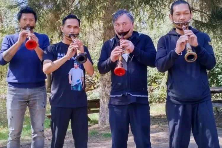 Metamorfosa Terompet Pencak Silat, Berubah Bentuk Tapi Pertahankan Jati Diri