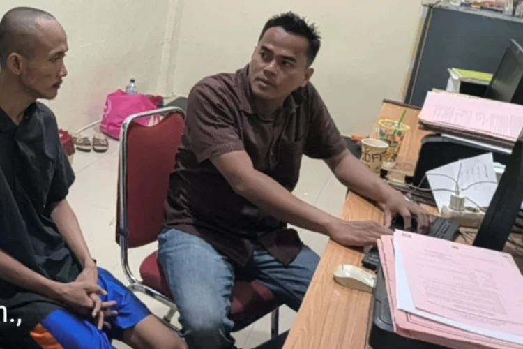 Jaringan Pengedar Dibongkar, Polres Karawang Amankan 43 Gram Sabu-sabu