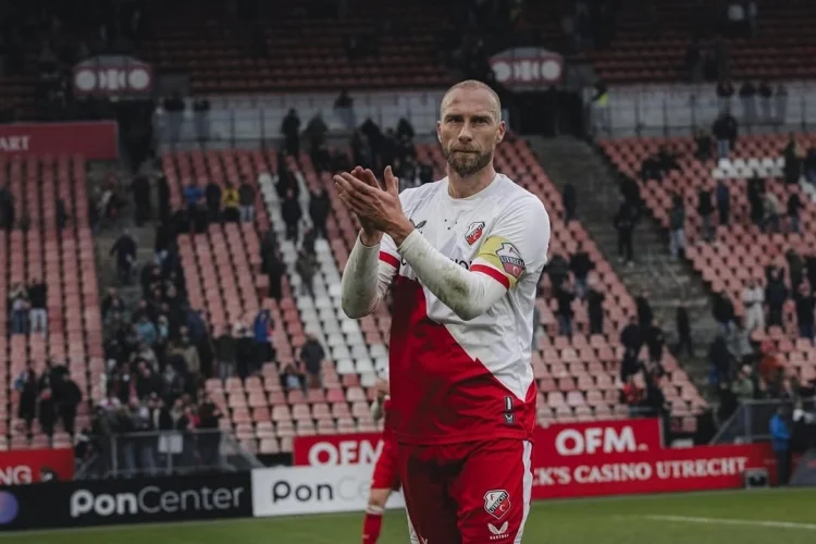 Bek FC Utrecht Mike van der Hoorn Dikabarkan Bakal Merapat ke Persib