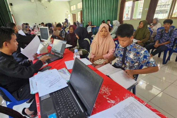 SPMB Jabar 2026 Tahap 1 Berakhir, Sempt Cemas Nayla Akhirnya Lolos ke SMKN 3 Bandung
