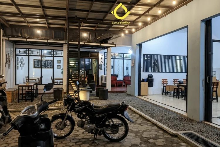 Pemadaman Listrik Bergilir, Warga dan Pelaku Usaha di Cirebon Mengeluh